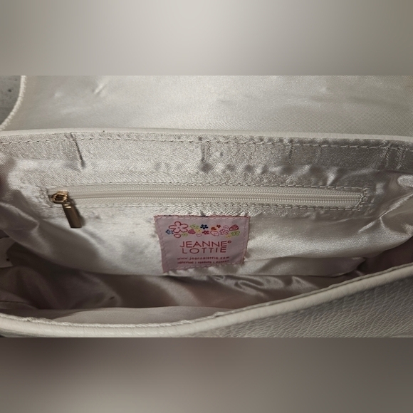 Jeanne Lottie “Paris” White PU Crossbody with Charms – NWT - Picture 4 of 10
